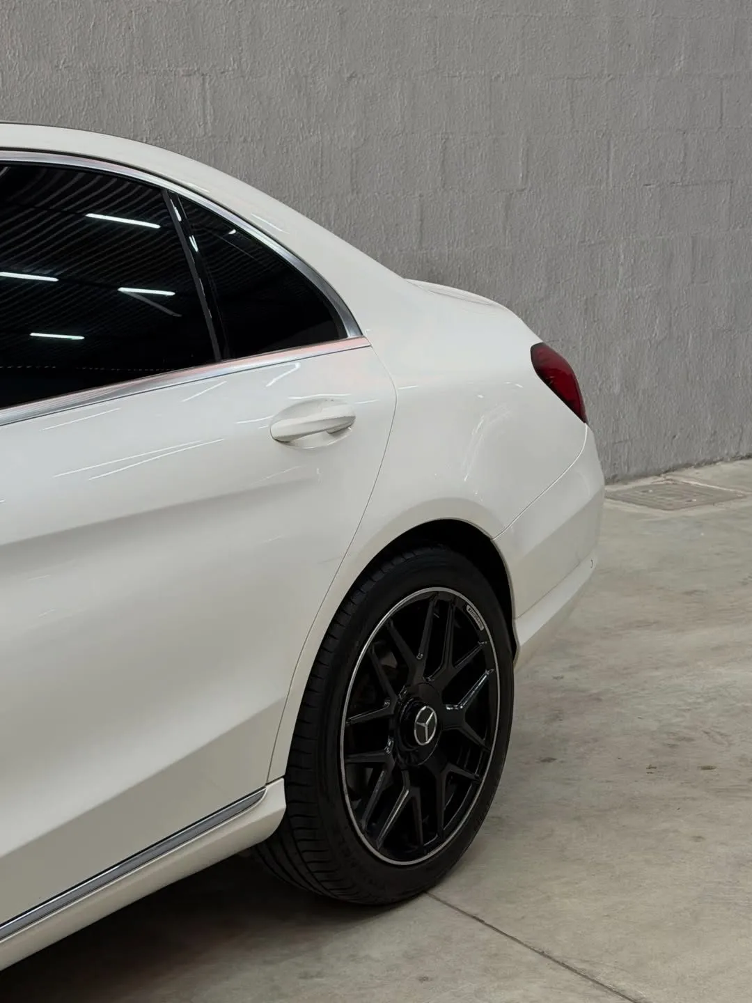 Mercedes-Benz C 180 2019, foto 4 de 7